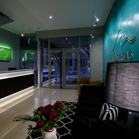 Hotel Libertas Vlorë Buitenkant foto