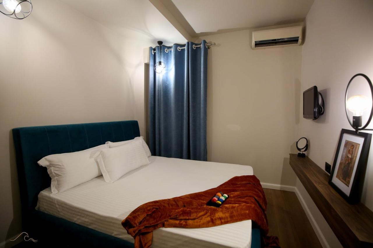 Hotel Libertas Vlorë Buitenkant foto