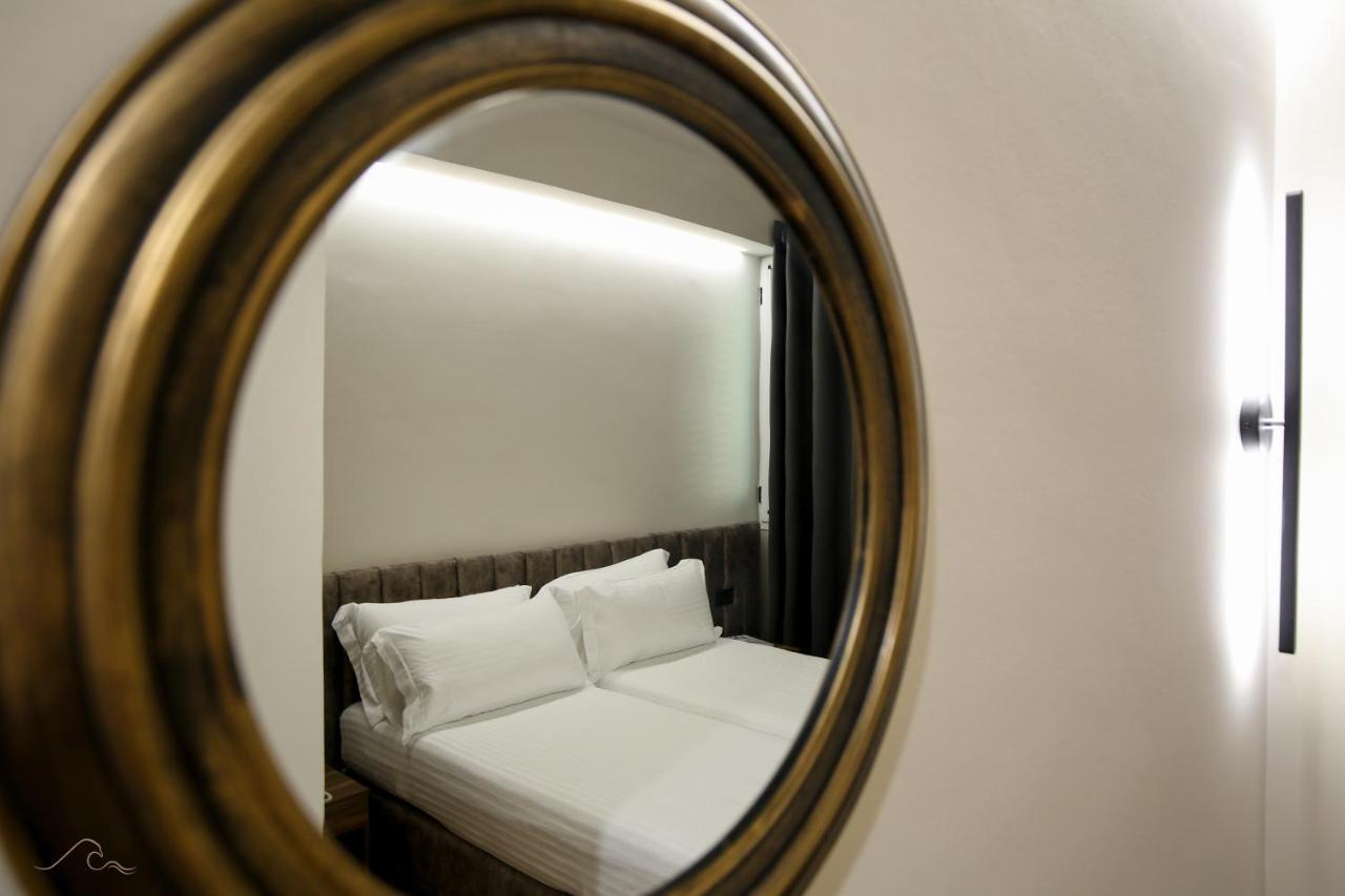 Hotel Libertas Vlorë Buitenkant foto
