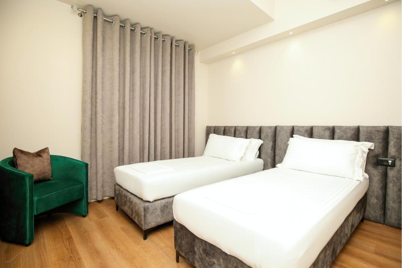 Hotel Libertas Vlorë Buitenkant foto